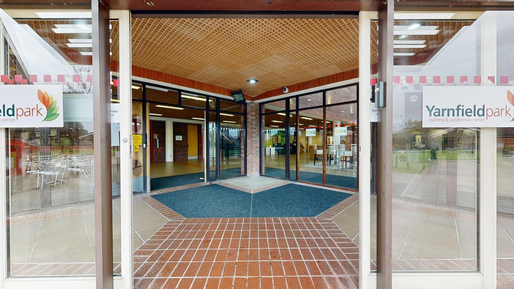 Hotel Yarnfield Park Training And Conference Centre Stone  Exterior foto