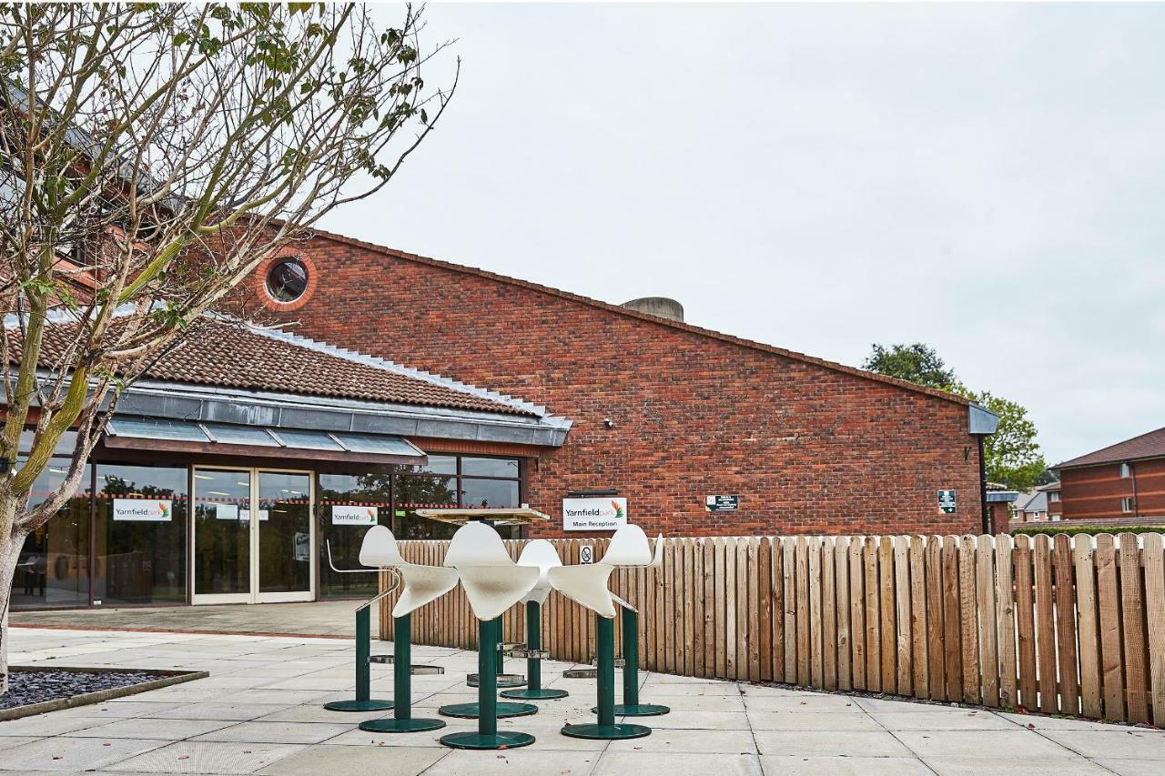 Hotel Yarnfield Park Training And Conference Centre Stone  Exterior foto